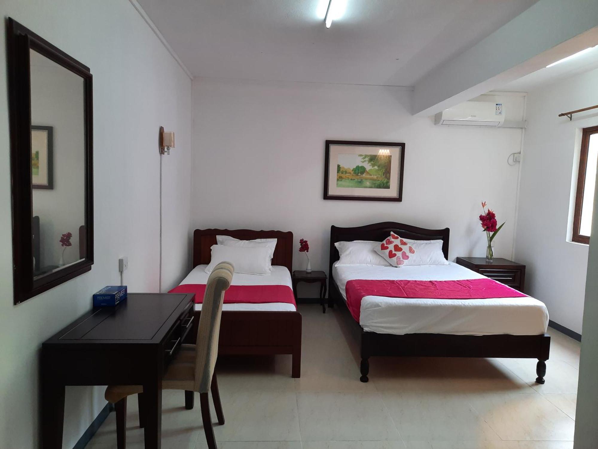 Jasmin Apartments Flic En Flac ภายนอก รูปภาพ