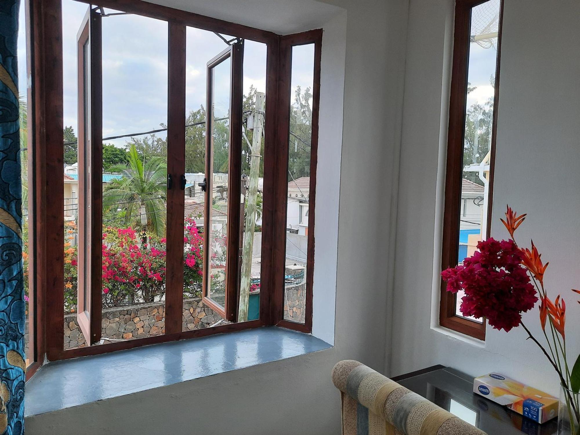 Jasmin Apartments Flic En Flac ภายนอก รูปภาพ