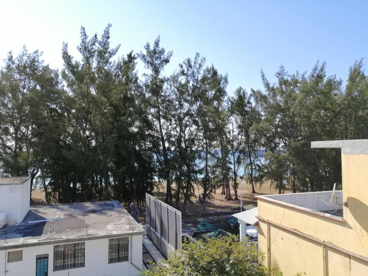 Jasmin Apartments Flic En Flac ภายนอก รูปภาพ