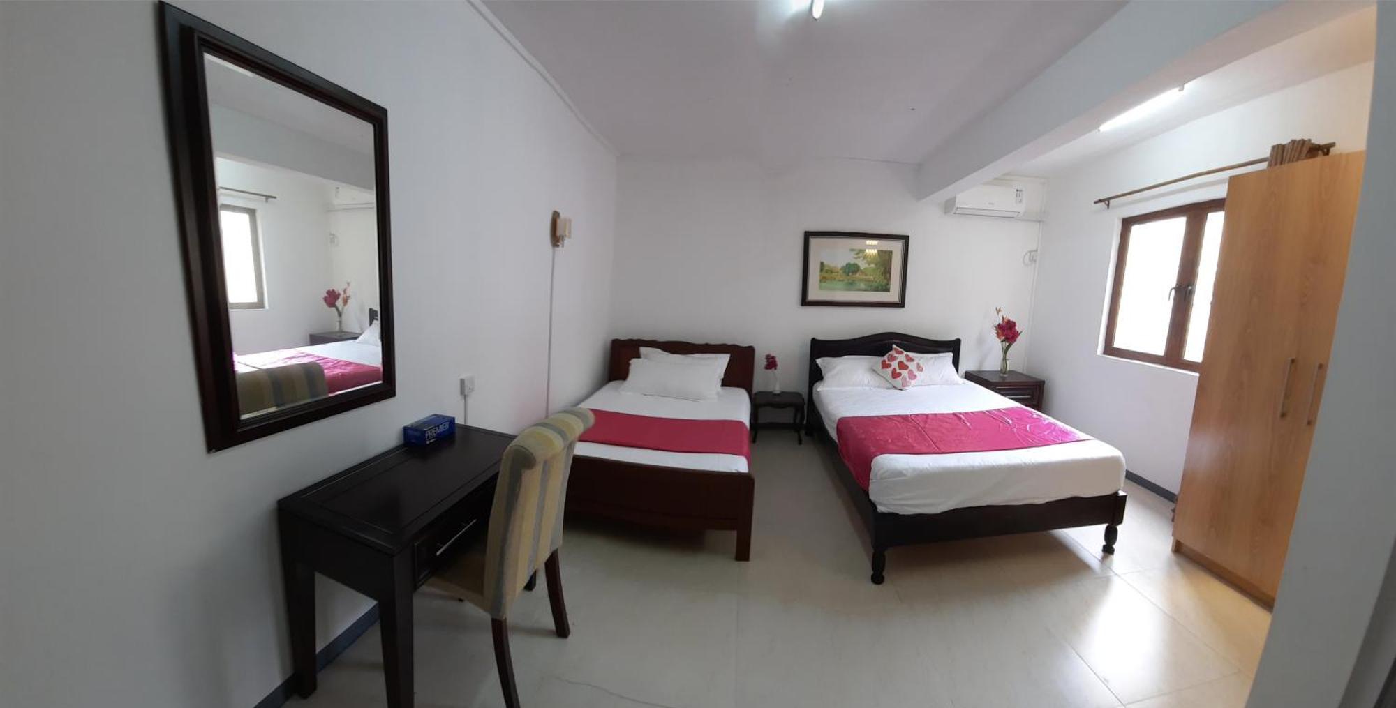 Jasmin Apartments Flic En Flac ภายนอก รูปภาพ