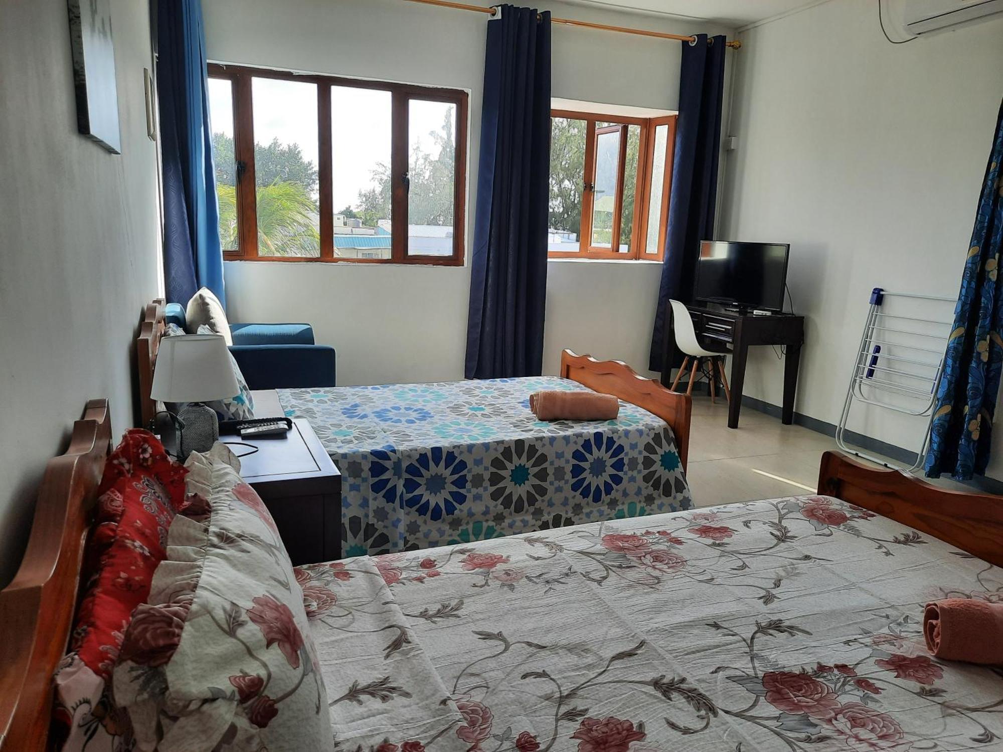 Jasmin Apartments Flic En Flac ห้อง รูปภาพ